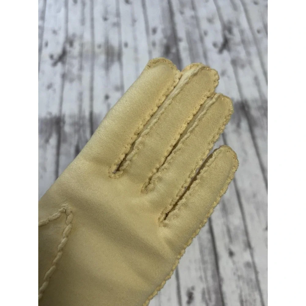 1960s Vintage Womens Butter Yellow MCM Gloves Stitch Detailing SMALL